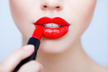 11 Lipstick Hacks to Get the Perfect Pout