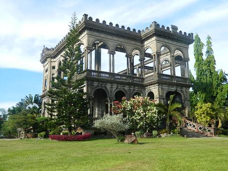 The Ruins in Negros Occidental - Mind Blowing Experience.
