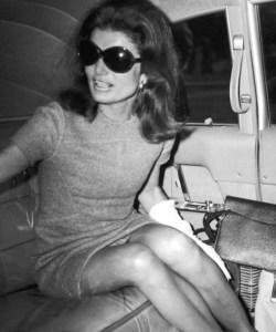 RDuJour-Fashion-Blog-Jackie-Onassis-Sunglasses-jacqueline-onassis-sunglasses-Jackie-Kennedy-Sunglasses-Jackie-O-Sunglasses-6