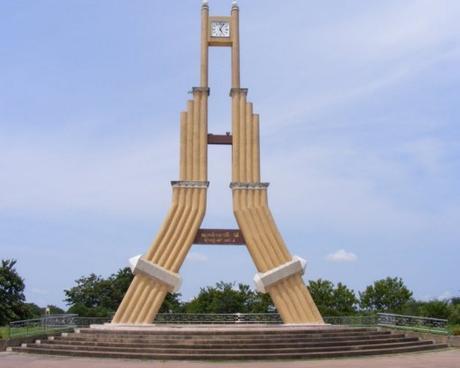 Top 10 Crazy And Unusual Clock Towers
