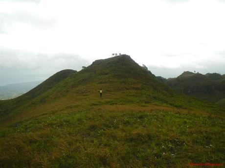 Candongao Peak