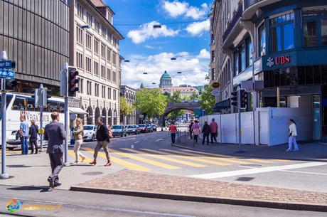 Strolling the streets of Zurich