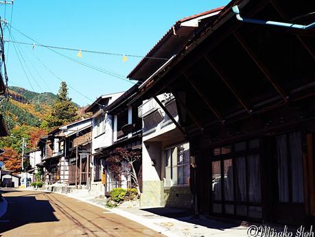奈良井宿の繁栄を支えた工人町、木曽平沢集落 / Kiso – Hirasawa, famous as a lacquer ware productive center.