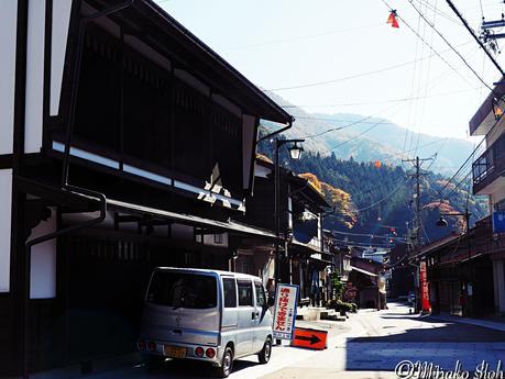 奈良井宿の繁栄を支えた工人町、木曽平沢集落 / Kiso – Hirasawa, famous as a lacquer ware productive center.