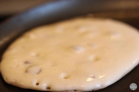Eggless Choc Chip Pancakes