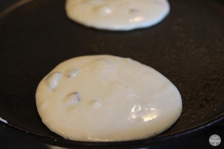 Eggless Choc Chip Pancakes