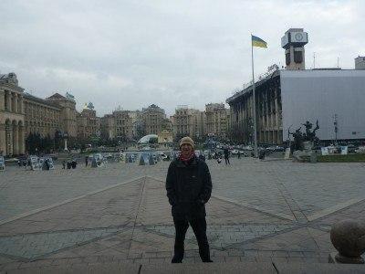 Backpacking in Ukraine: Getting A Free Night Tour of Kiev Downtown Kiev by day, textbook spot of backpacking