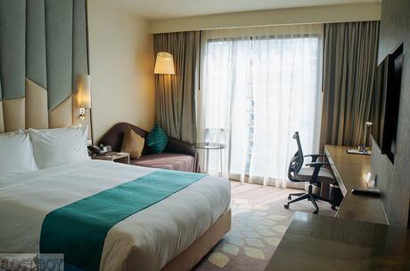 Holiday Inn Express Bangkok Sukhumvit 11: Perfect for Reveling