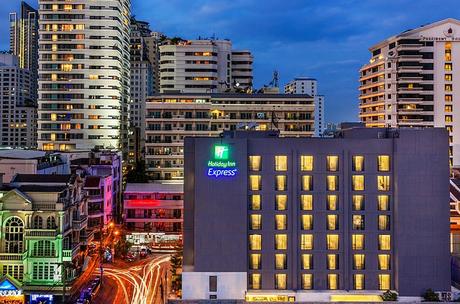 Holiday Inn Express Bangkok Sukhumvit 11: Perfect for Reveling