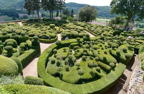 Top 10 Weird And Unusual Tourist Attractions In France