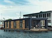 Floating Houses That Live Aquatic Life