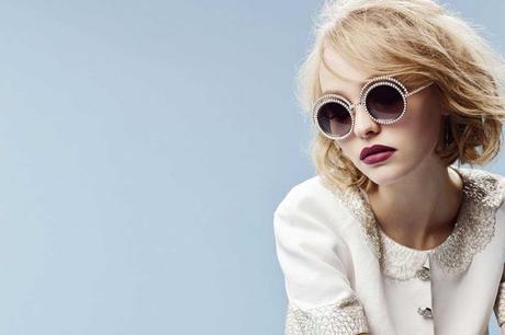 chanel-pearl-eyewear-lily-rose-depp-Karl-Lagerfeld-5