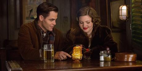 Chris-Pine-and-Holliday-Grainger-in-The-Finest-Hours