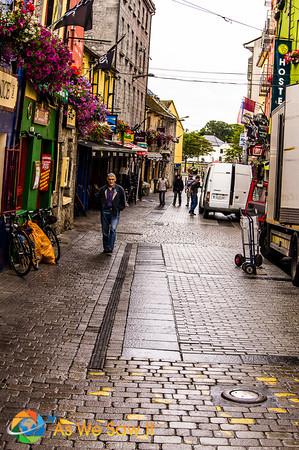 Buying a Claddagh Ring in Galway