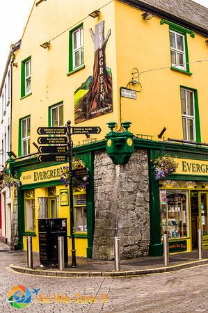 Buying a Claddagh Ring in Galway