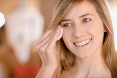 6 Reasons to use a skin toner