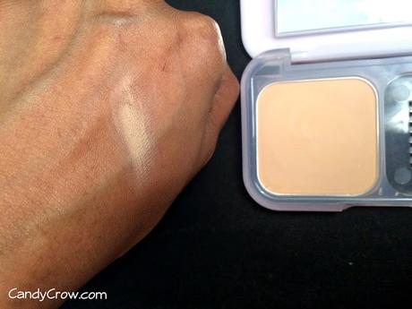 Maybelline Clear Glow Compact Review shade Natural 3