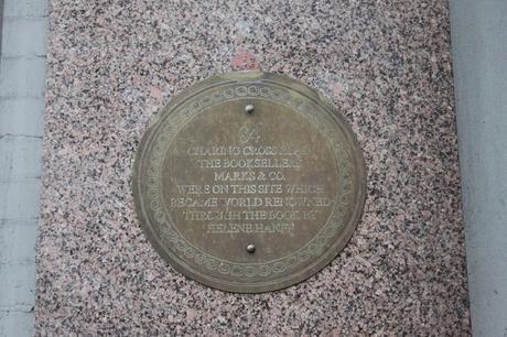 #plaque366 84 Charing Cross Road