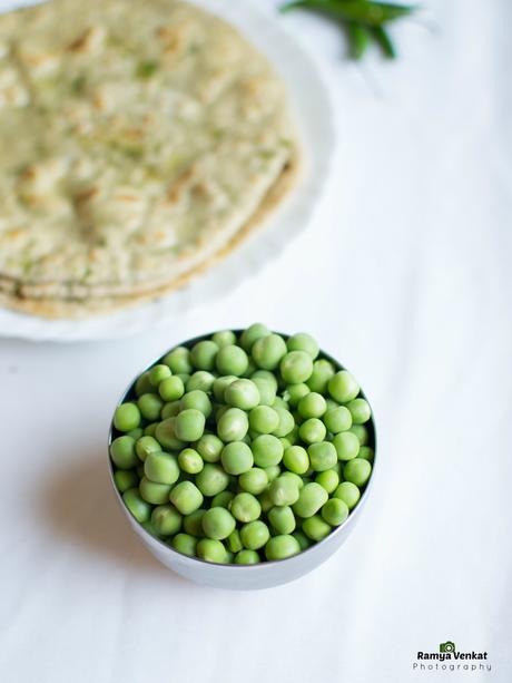 peas paratha- green peas paratha