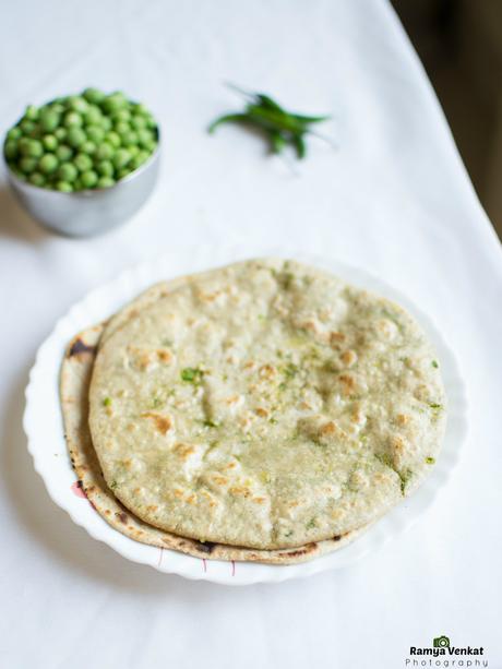 peas paratha- green peas paratha