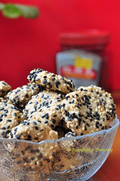 Fermented Beancurd 'Nam Yue' Sesame Cookies 南乳香脆可口芝麻饼