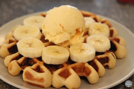 Vegan (Eggless) Waffles Vegan (Eggless) Waffles