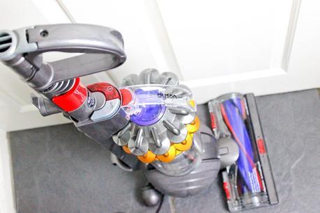 Testing out the New Dyson Small Ball