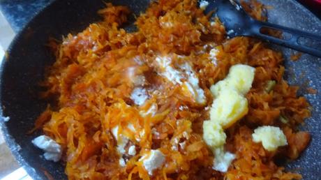 Low Fat Gajar Ka Halwa /Carrot  Halwa