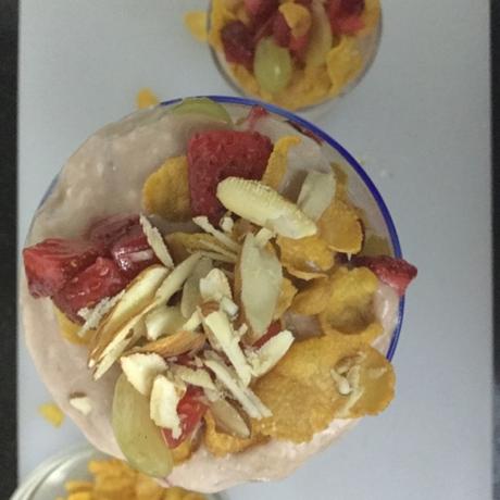 Strawberry and Banana Parfait And Kadhali -Raw Banana Flour