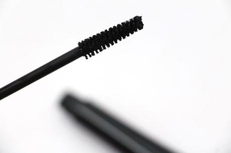 A New Superhero? IT Cosmetics' New Superhero Mascara