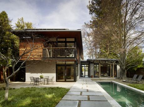 Reclaimed cedar and gray-stucco home outside San Francisco.