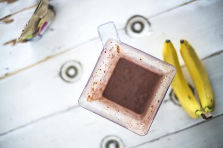 Chocolate Covered Raspberry Smoothie Recipe