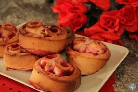 Heart Shaped Raspberry Rolls Heart Shaped Raspberry Rolls