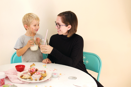 How To Make Heart Cinnamon Rolls With Your Kids