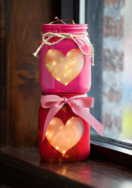 Top 5 Crafts Using Old Mason Jars!