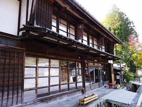 水舟のせせらぎが響く須原宿 / Suhara-juku, with murmuring water