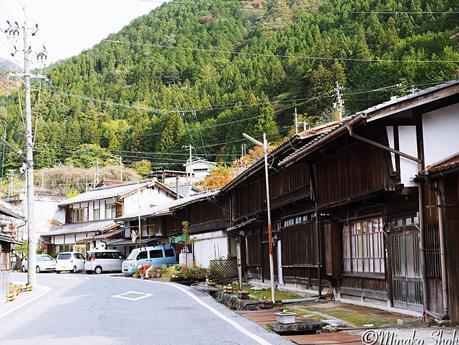 水舟のせせらぎが響く須原宿 / Suhara-juku, with murmuring water