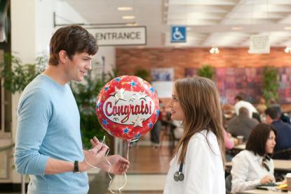 Top 100 Romantic Films: 51-60 Natalie-Portman-No-Strings-Attached-image