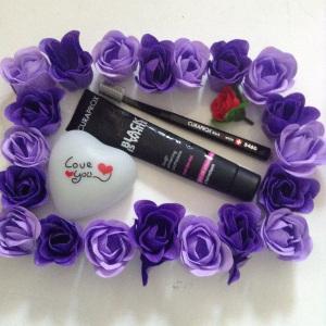 GIMMICK OR WINNER: Black Toothpaste