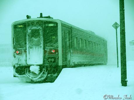 吹雪に霞む留萌本線 / Rumoi Main Line in a Blizzard