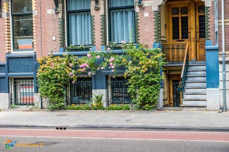 Colorful entrance in Amsterdam