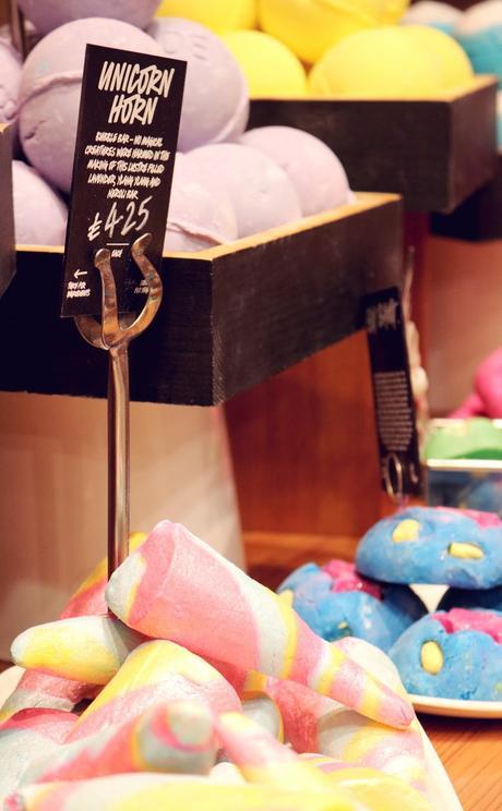 LUSH Unicorn Horn Bubble Bar