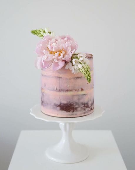 Wedding Inspiration: Petite Cakes + Grand Florals