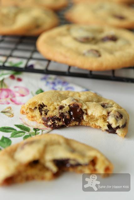 Chocolate Chip Cookies (Back in the Day Bakery)