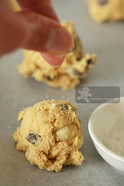 Chocolate Chip Cookies (Back in the Day Bakery)