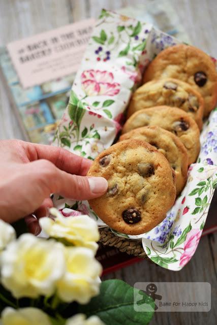 Chocolate Chip Cookies (Back in the Day Bakery)