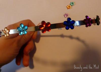 DIY: Metal Headband with Plastic Flowers