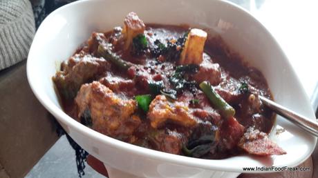 Srilankan vegetable black curry