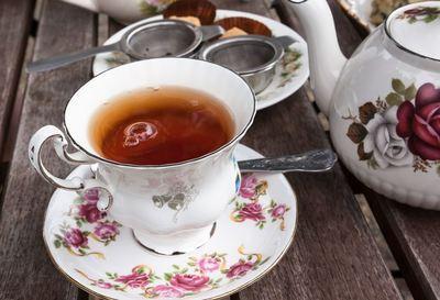 Drink Hot Lemon Water Every Morning for Clear Glowing Skin Drink Hot Lemon Water Every Morning for Clear Glowing Skin