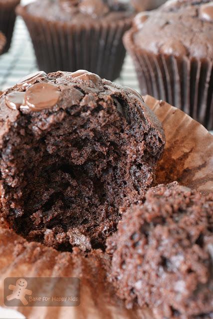 easy chocolate mayonnaise muffin cakes